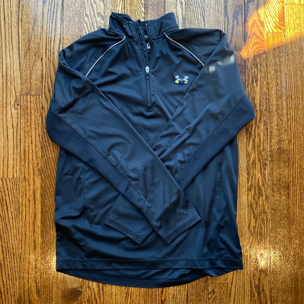UA mens pull over